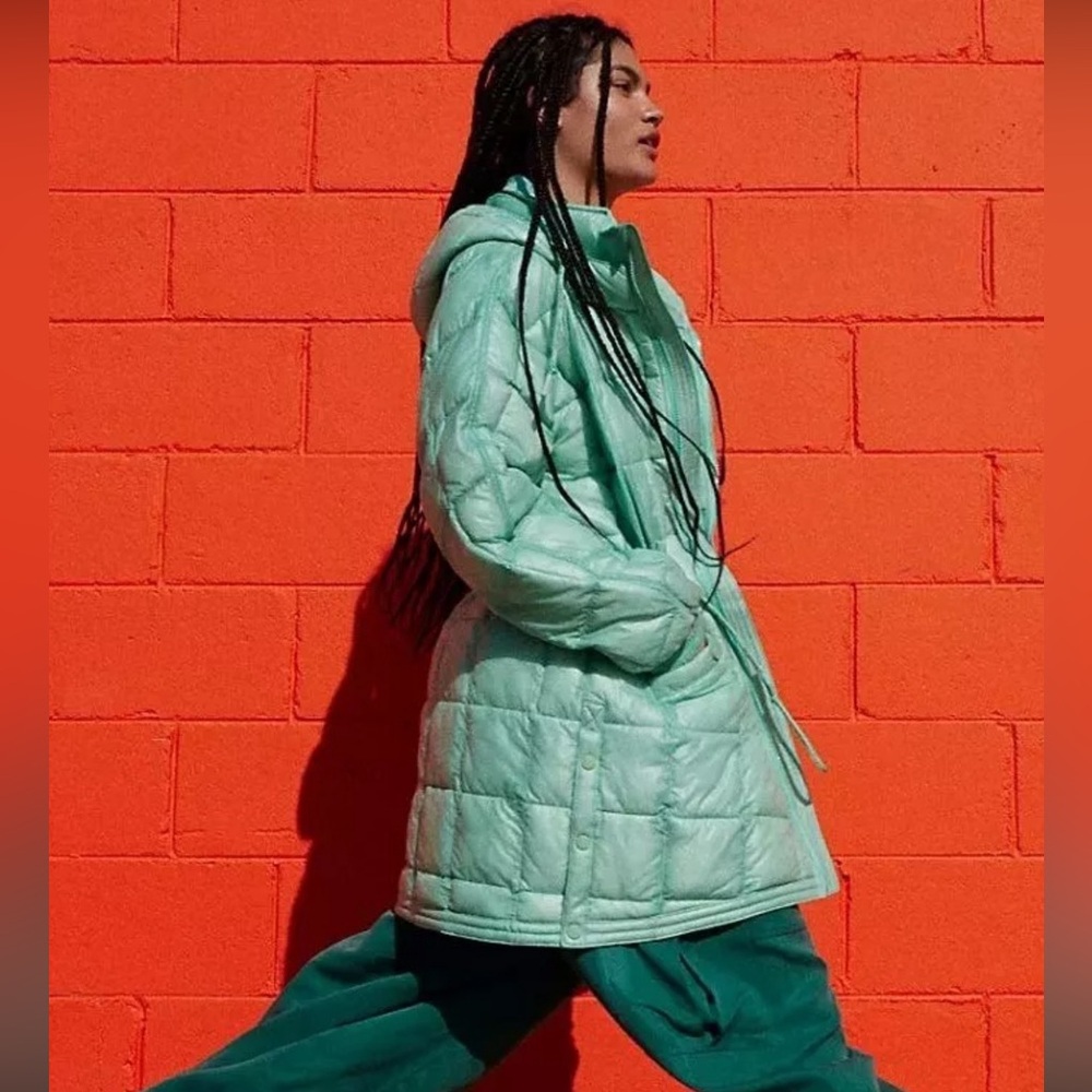 NWT Free People Movement Patricia Packable Poncho Puffer Light Green Small Med - Picture 4 of 15